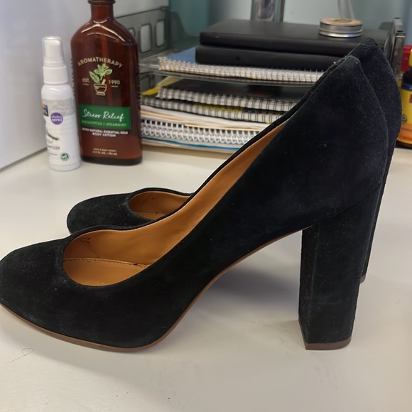 Black jcrew pumps - Picture 3 of 4